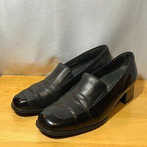 Durea City Way Block Heel Women’s Two-Tone Black Dress Shoes Size 7.5